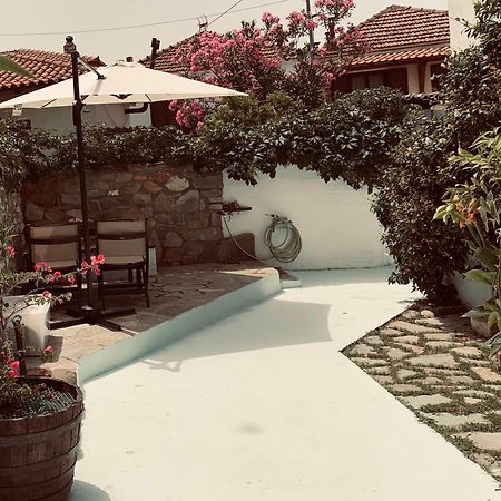 Petrino1880 Sea-Vacation Apartment In Chalkidiki Agios Nikolaos  Exterior photo
